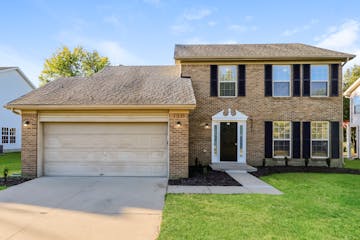 9002 CROOKED ARROW CT LOUISVILLE, KY 40228